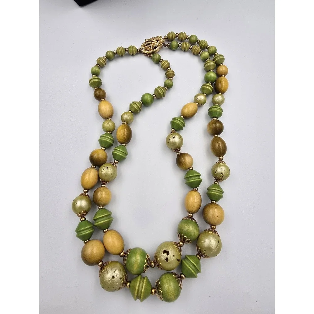 Vintage ‎ Double Strand Wood Bead Necklace Green Yellow Gold Tone Clasp